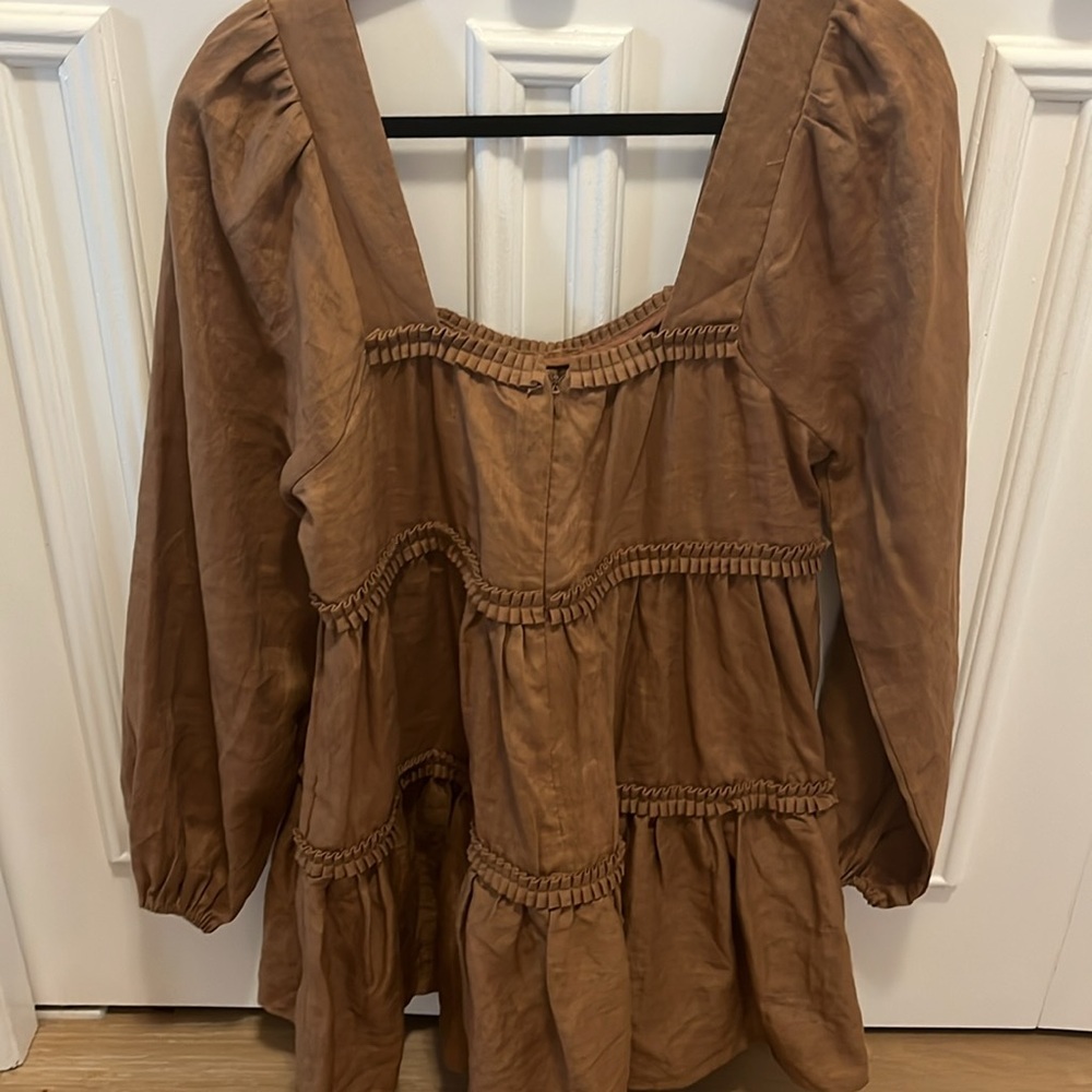 Sancia Fernanda dress in toffee - Picture 8 of 9
